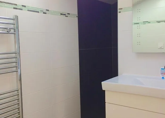 Les Embruns D - Avec Piscine Chauffee فيلة